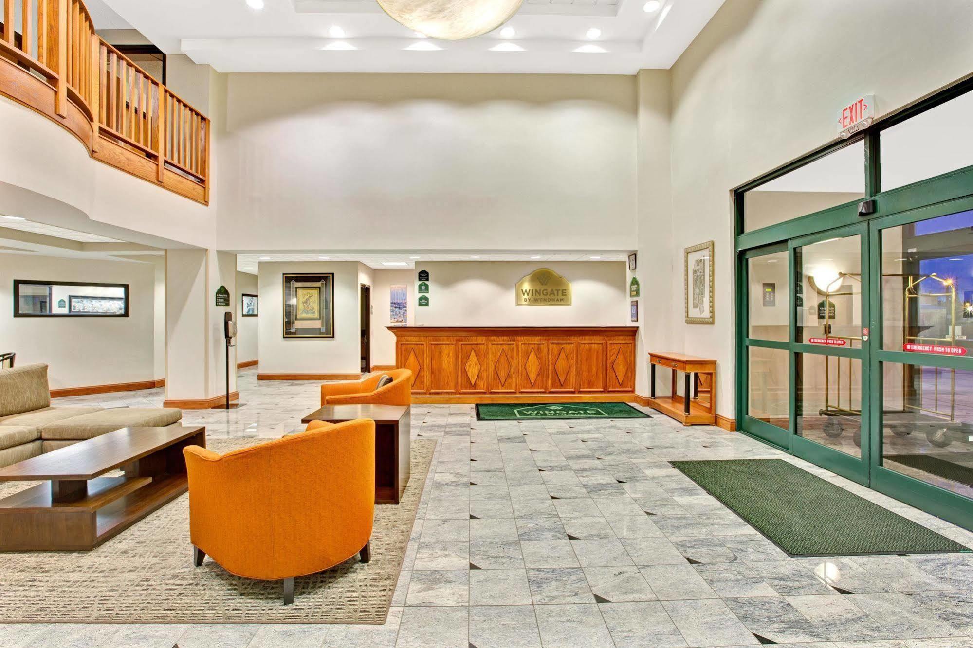 La Quinta Inn & Suites By Wyndham מורסוויל מראה חיצוני תמונה